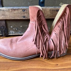 Spanish leather fringe ankle boot